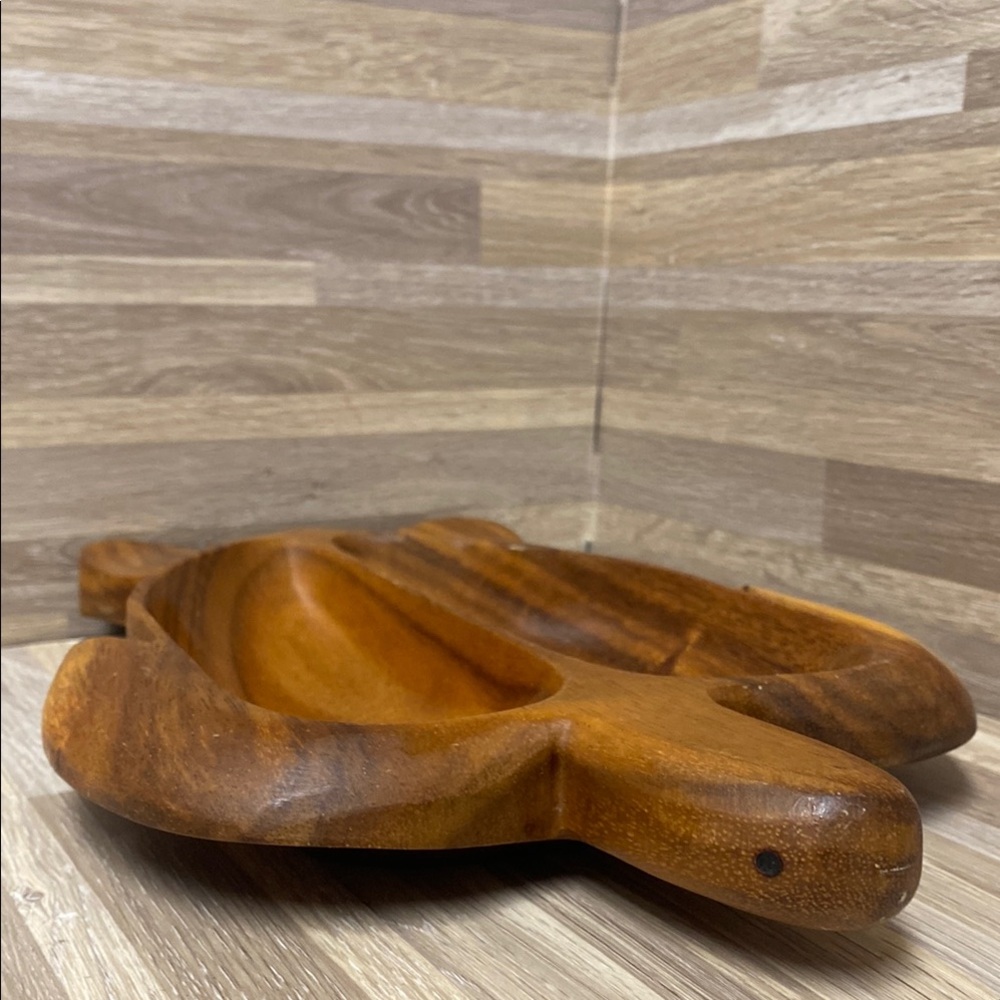 Wooden sea Turtle Shaped Serving Tray vintage Charcuterie Board / tray - Picture 5 of 11